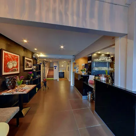 Otel Acadie Les Ulis